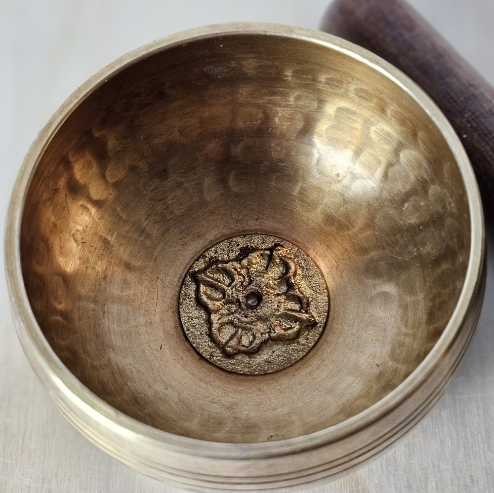 Tibetan 3 Inch Singing Bowl For Yoga,Meditation,Sound Healing - Picture 6 of 6